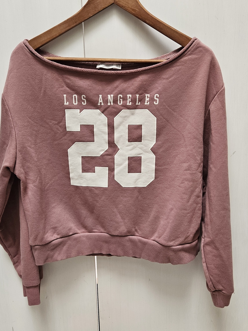 Stradivarius ​Stradivarius Off-Shoulder Los Angeles 28 Crop rose knit top - Rose